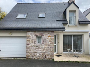 534 - Maison 3 chambres en plein centre d'Erquy, à proximité de toutes commodités